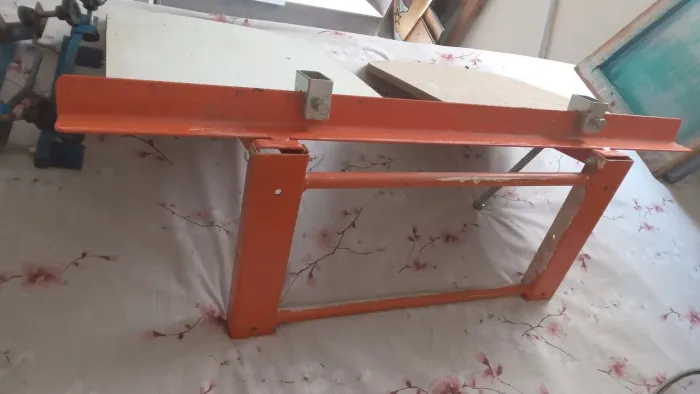 Mesa de silk-screen - Berço duplo de parede