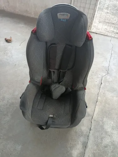 Vendo cadeirinha de bebê pra carro