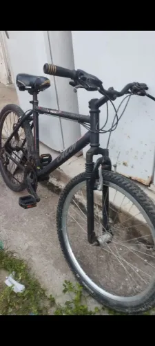 Bike toda em alumínio aro 26