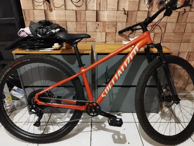 Bike Specialized Rockhopper Elite 
