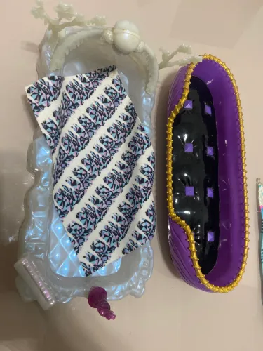 Cama Abbey e parte beliche Clawdeen Monster high