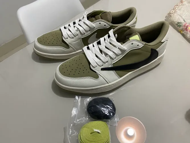 Tênis Nike Travis Scott