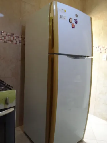 VENDO GELADEIRA GE FROST FREE 410LTS