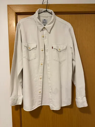 Camisa Levi?s Relaxed com mancha - tam. M