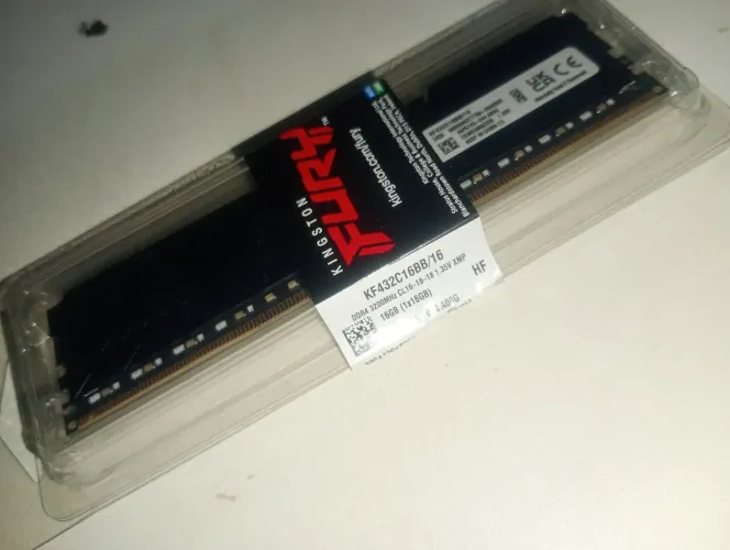 Vendo Memória Ram DDR4 16gb para desktop