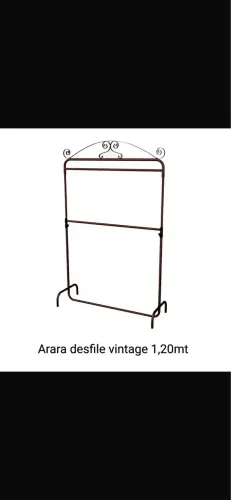 Arara + 70 cabides acrílico 