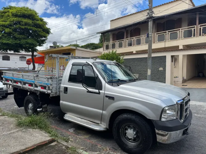 Ford F-350 3.9 Cummins Turbo Diesel Mec. 2005