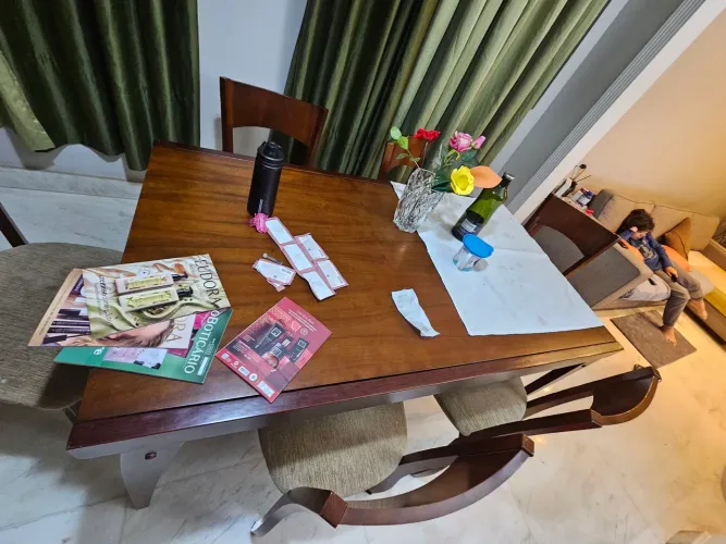 Mesa com cadeiras