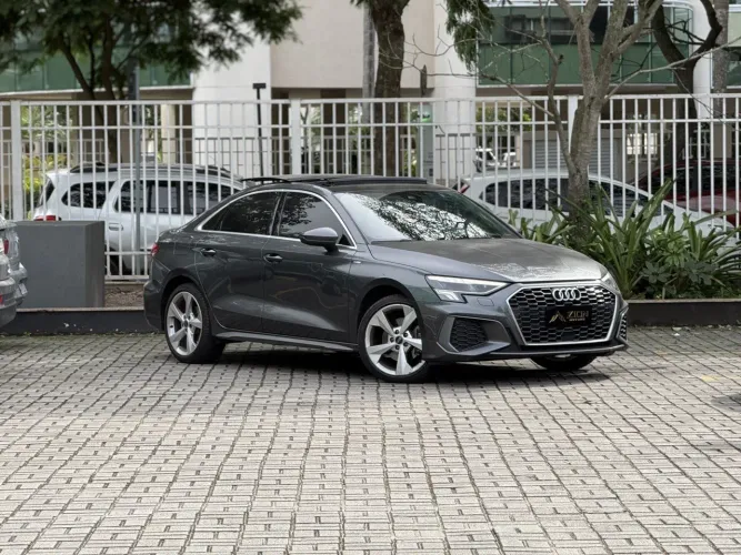 Audi A3 Sedan S-line 2.0 TFSI S-tronic 2023