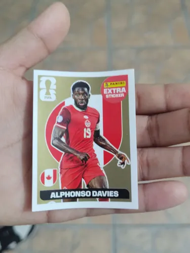 Figurinha Alphonso Davies Dourada