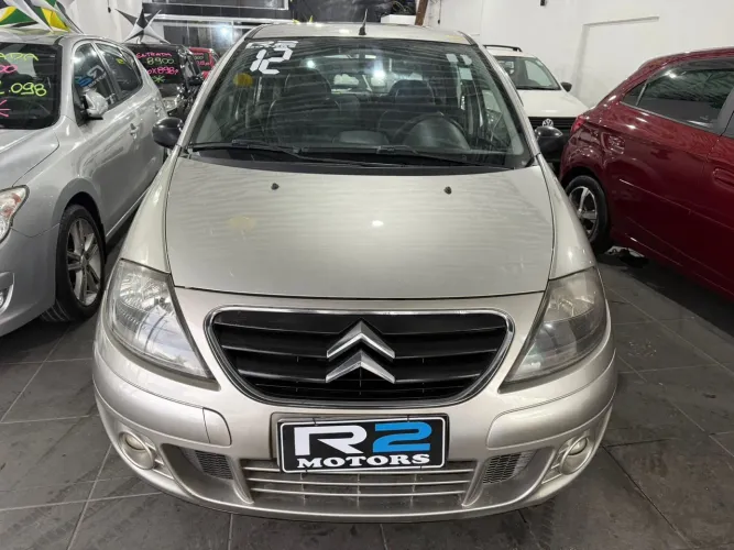 Citroen C3 GLX 1.4/ GLX Sonora 1.4 Flex 8V 5P 2012