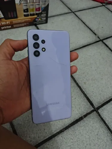 Celular A32.*COM AVARIAS, MENOR VALOR*