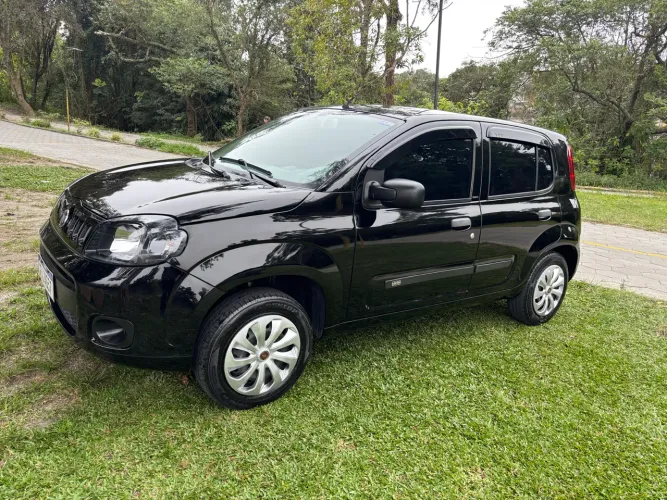 Fiat Uno Vivace/rua 1.0 EVO Fire Flex 8V 5P 2013