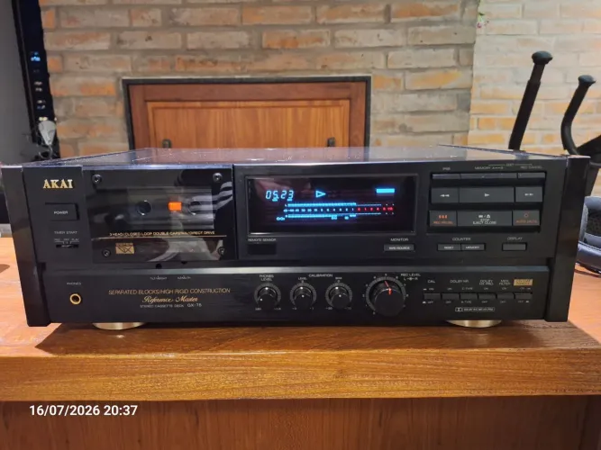 Tape Deck Akai GX-75