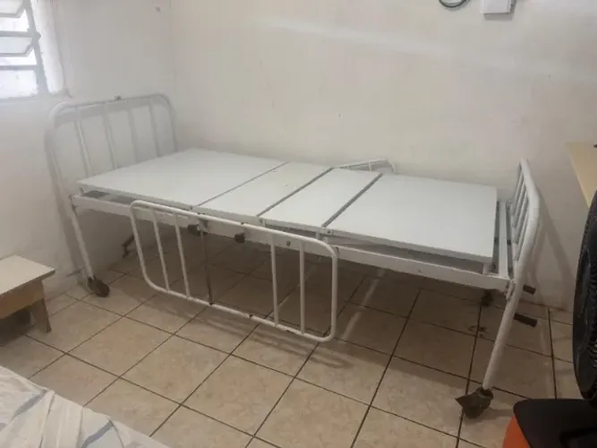 Cama hospitalar