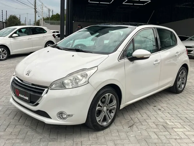 Peugeot 208 Griffe 1.6 Flex 16V 5P Mec. 2014