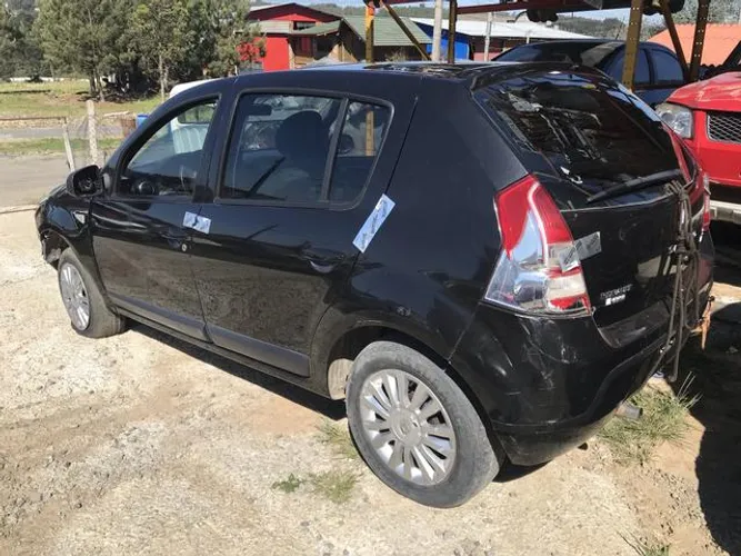 Renault Sandero 2013 1.6 Automatico Vendido em peças