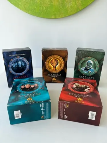 Box Dvd Stargate Sg.1 (3-4 e 7ª Temporadas ) 5 Dvds - R$90 cada !