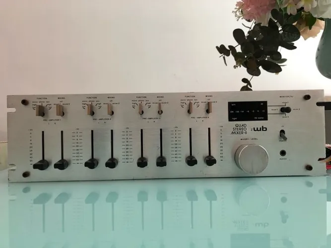 WB Quad Stereo Mixer-II