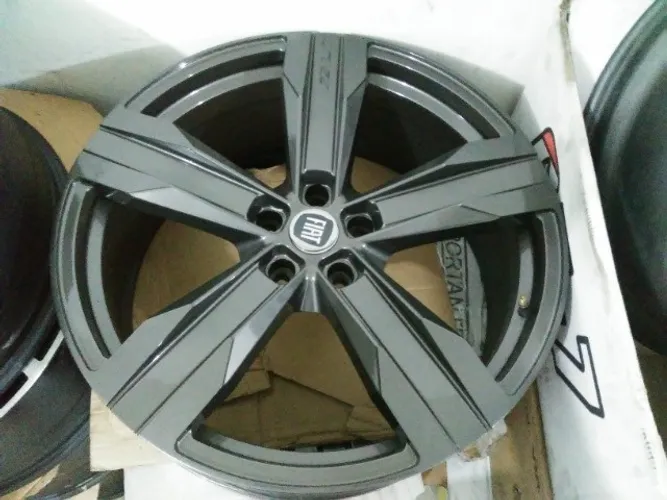 Jogo De Rodas Aro 22 Fiat Furação 5x125 Tala 22x9,5 Off Set 35 Grafite Brilhante Seminova