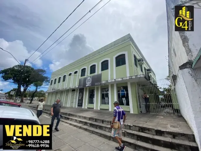 Prédio Empresarial no Centro com 16 salas no total, sendo 8 salas no térreo e 8 no 1 andar