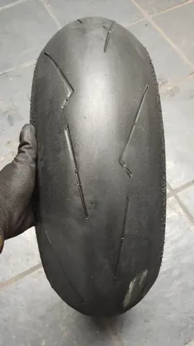 Pneu usado Pirelli Diablo Super Corsa SP 200/55-17