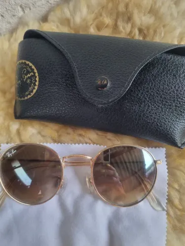 Óculos de Sol Ray-Ban Redondo Dourado