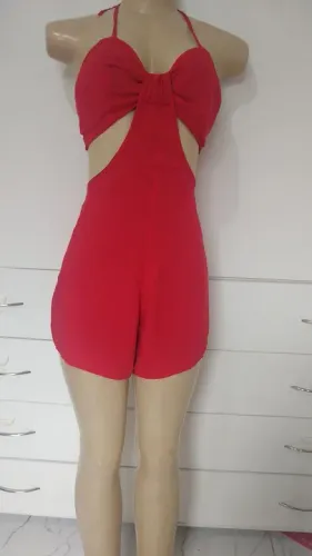 Macacão Vermelho