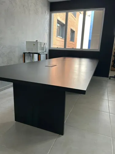Mesa de reunião 