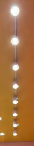 spot de sobrepor com furo para par 38 + Lâmpada Led ECO + trilho eletrificado sobrepor C2M