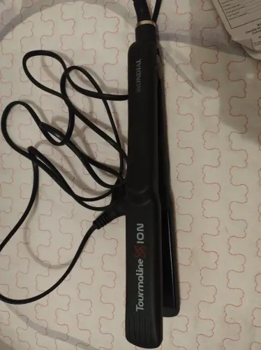 Prancha de Cabelo Mondial Tourmaline Íon Bivolt