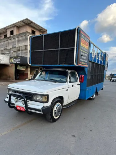 Trio elétrico 3/4 à venda 
