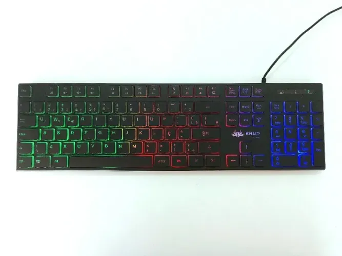 Teclado Semi-mecânico Gamer Gears Pro Knup com iluminação LED (Novo)