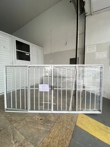 JANELÃO DE ALÚMINIO BRANCO 4F 1.00X2.00 C/GRADE - OFERTÃO DE NATAL