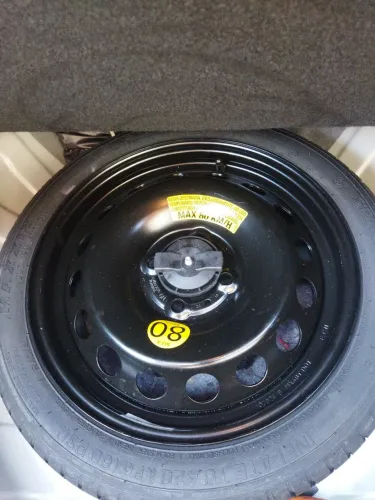 SOS CARGA DE BATERIA E TROCA DE PNEU (CARRO PASSEIO)