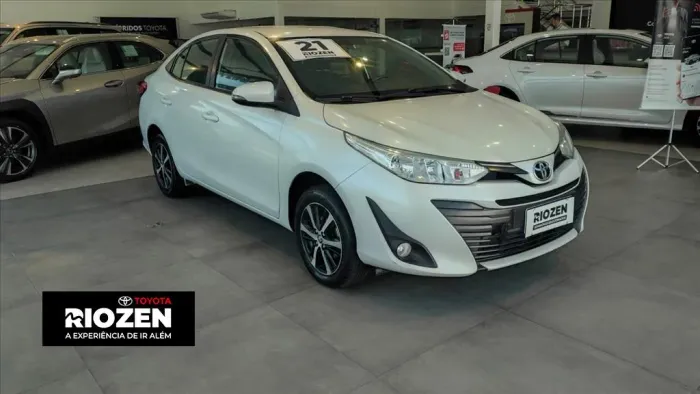 Toyota Yaris XS Connect Sedan 1.5 Flex 16V AUT 2021