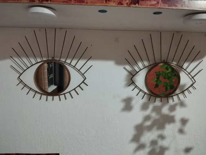 Par de olhos decorativos metal com espelho