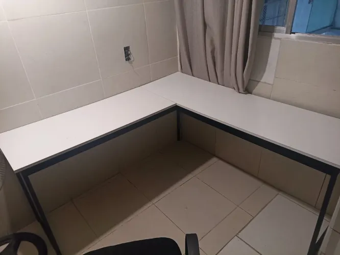 Escrivaninha de Canto Branca - Estilo Industrial 