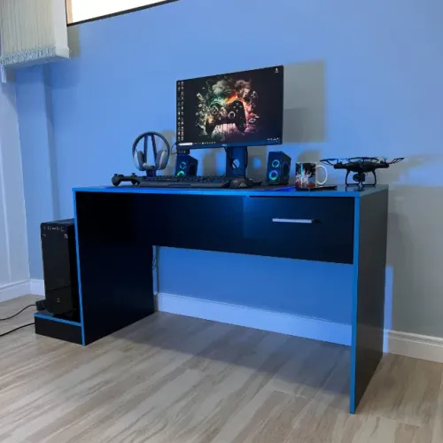 NOVO | Mesa Gamer Escrivaninha Preta com Azul 160cm - Fazemos Entrega