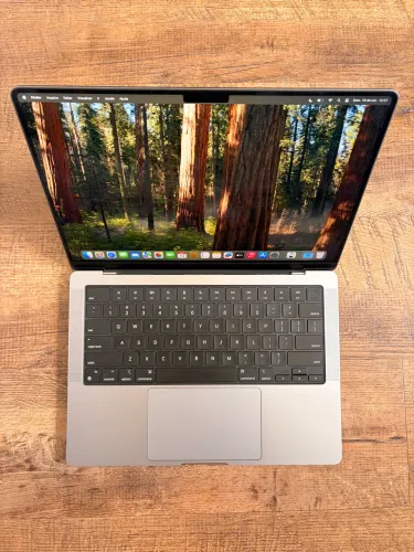 MacBook Pro M2 Pro - 14 Pol 512SSD 16GB de ram - com garantia
