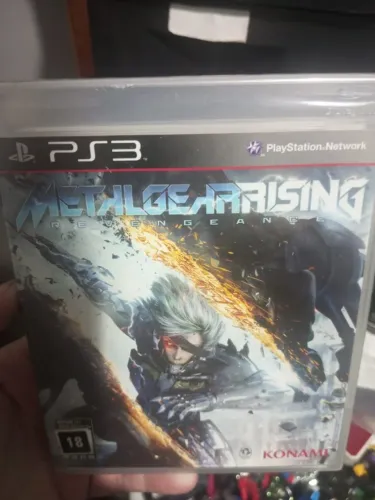 Metal Gear Rising Revegeance PS3 game Playstation 3 jogo lacrado
