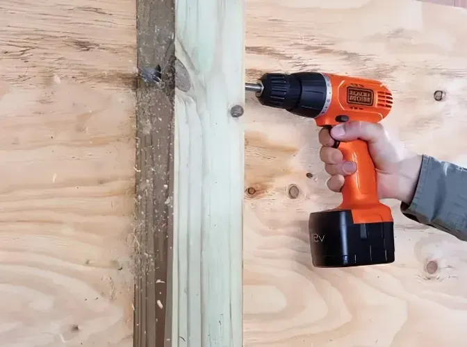 Parafusadeira Black+ Decker 12v