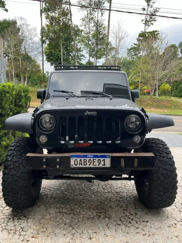 Jeep Wrangler Unlimited Sport 3.6 V6 284cv 4P 2014