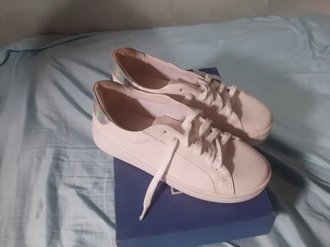 Tênis feminino tamanho 39