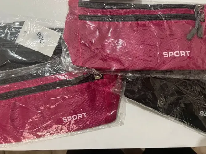 Doleira Pochete slim, com 3 bolsos