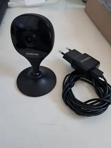 Câmera de Segurança Intelbras com Wi-Fi 