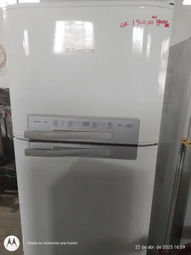REFRIGERADOR ELECTROLUX DF 46 220V