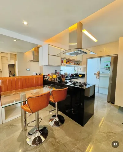 Casa Duplex em Condomínio Fechado - Alto Padrão e Conforto!