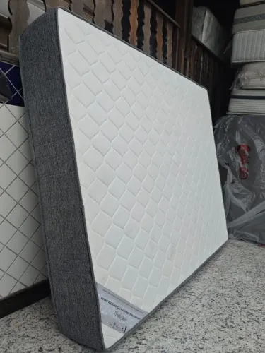 Colchão orthopur Queen.Sem uso , entrego