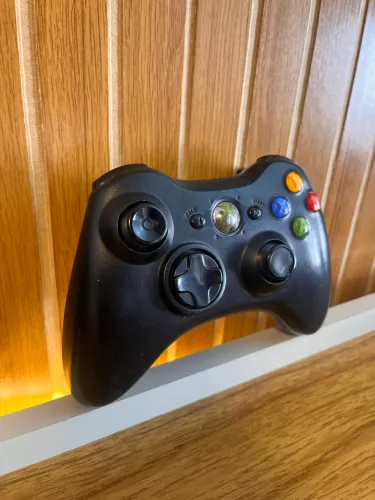 Controle de Xbox 360 original funcionando perfeitamente
